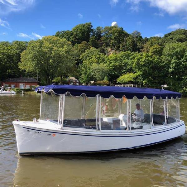 a small boat in a body of water