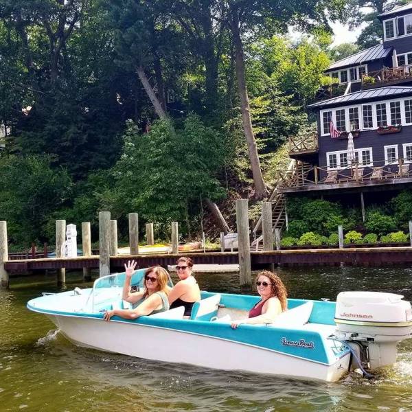 a boat that is floating in the water