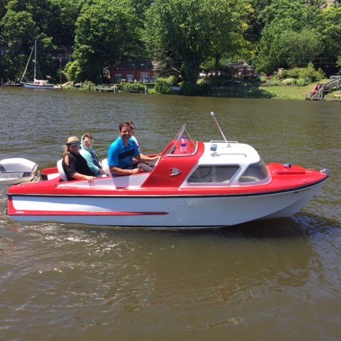 a small boat in a body of water
