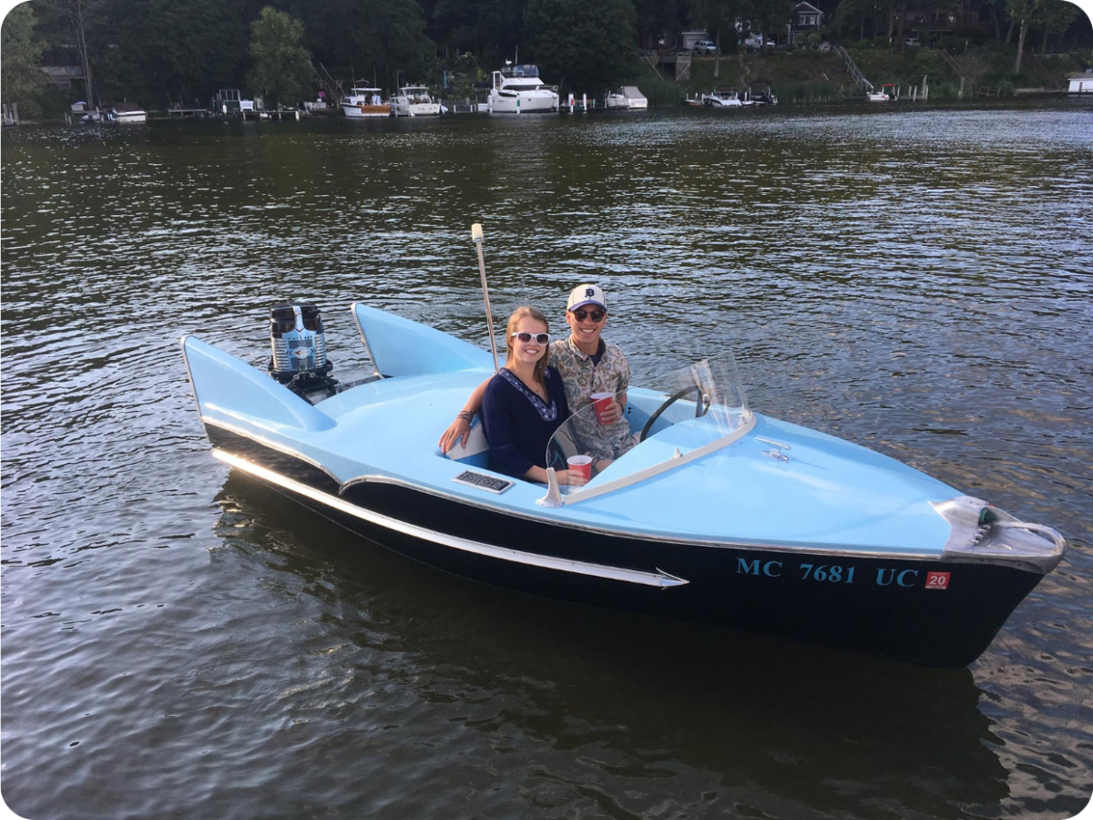 a small boat in a body of water